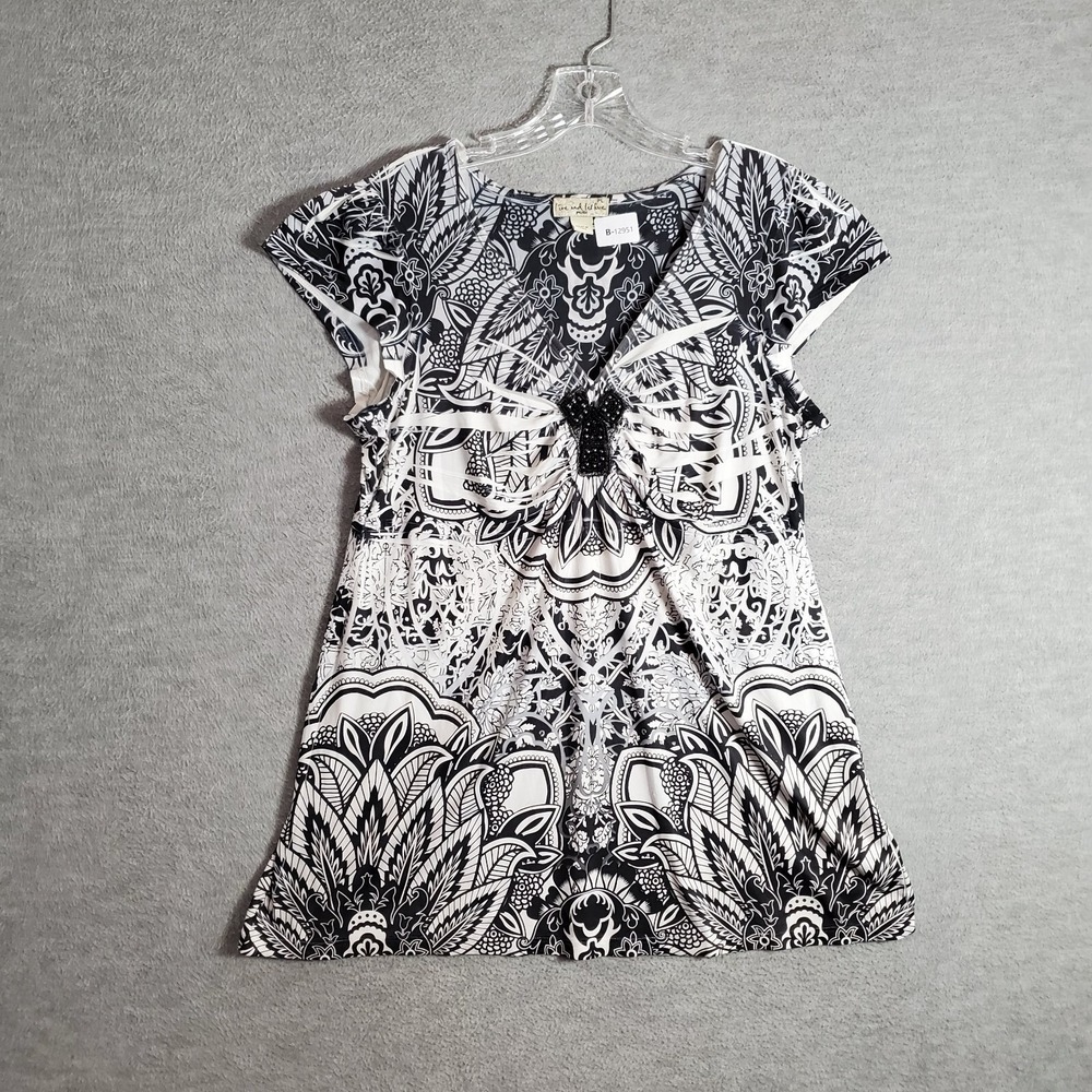 Live And Let Live Women Top PL White Blouse Aztec Hippie Short Sleeve V Neck